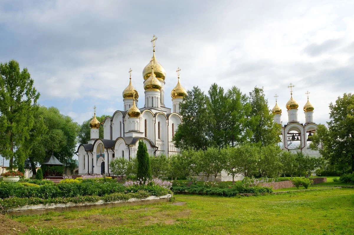Обзорная экскурсия и посещение музея-усадьбы «Ботик Петра I»