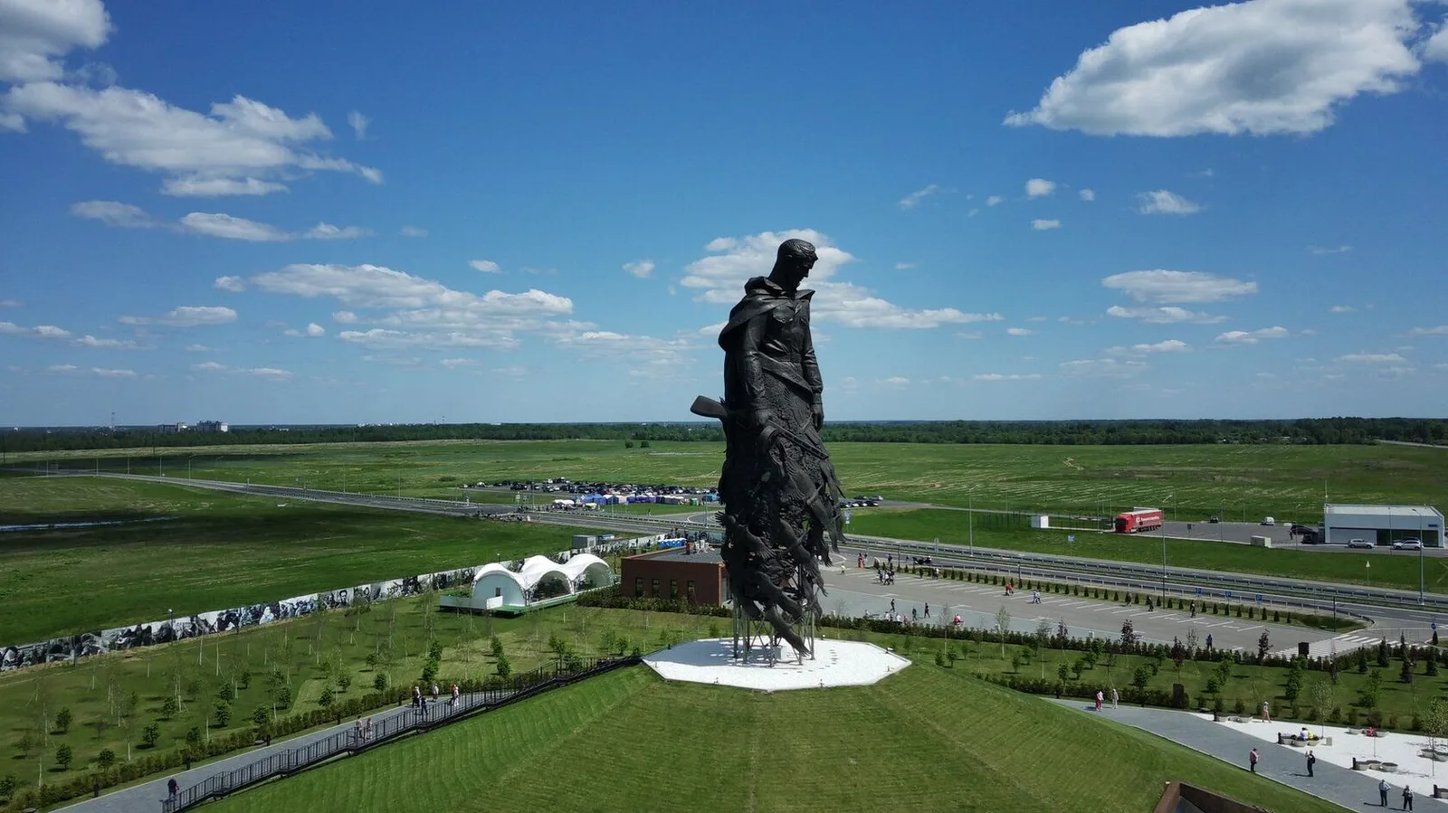 Ообзорная экскурсия по Ржеву с посещением мемориала Советскому Солдату