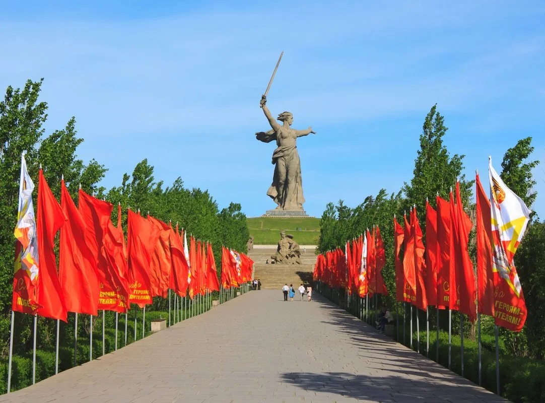 Экскурсия по Мамаеву Кургану
